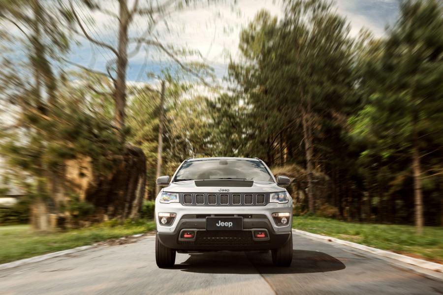  Jeep Compass Trailhawk 2016 года  (LA) (фото 16 из 27)
